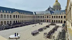 Visuel de Hommage national à Charles Aznavour