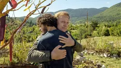 Hommes au bord de la crise de nerfs