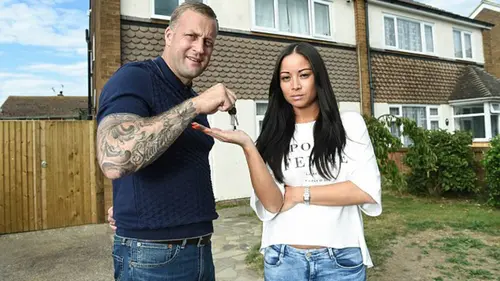 Honey I Bought the House S02E05 Cardiff