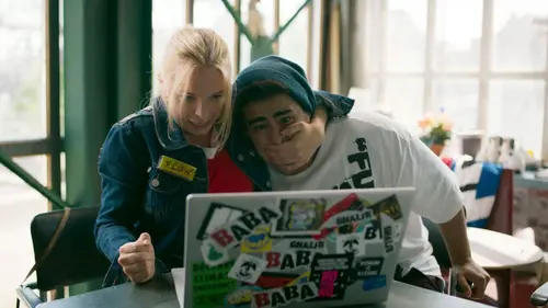 Hoodie S03E02 La mission de Kenza