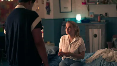 Hoodie S01E09 Un héros têtu