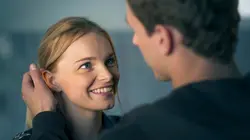 Hoodie  S01E32 La paix ?