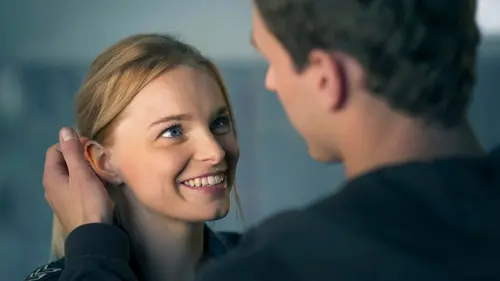 Hoodie S01E32 La paix ?