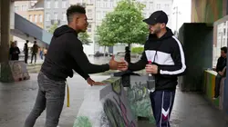 Hoodie  S01E34 Fausse alerte