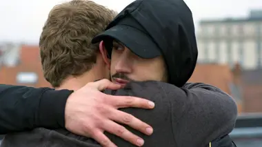 Un nouveau survêt rouge