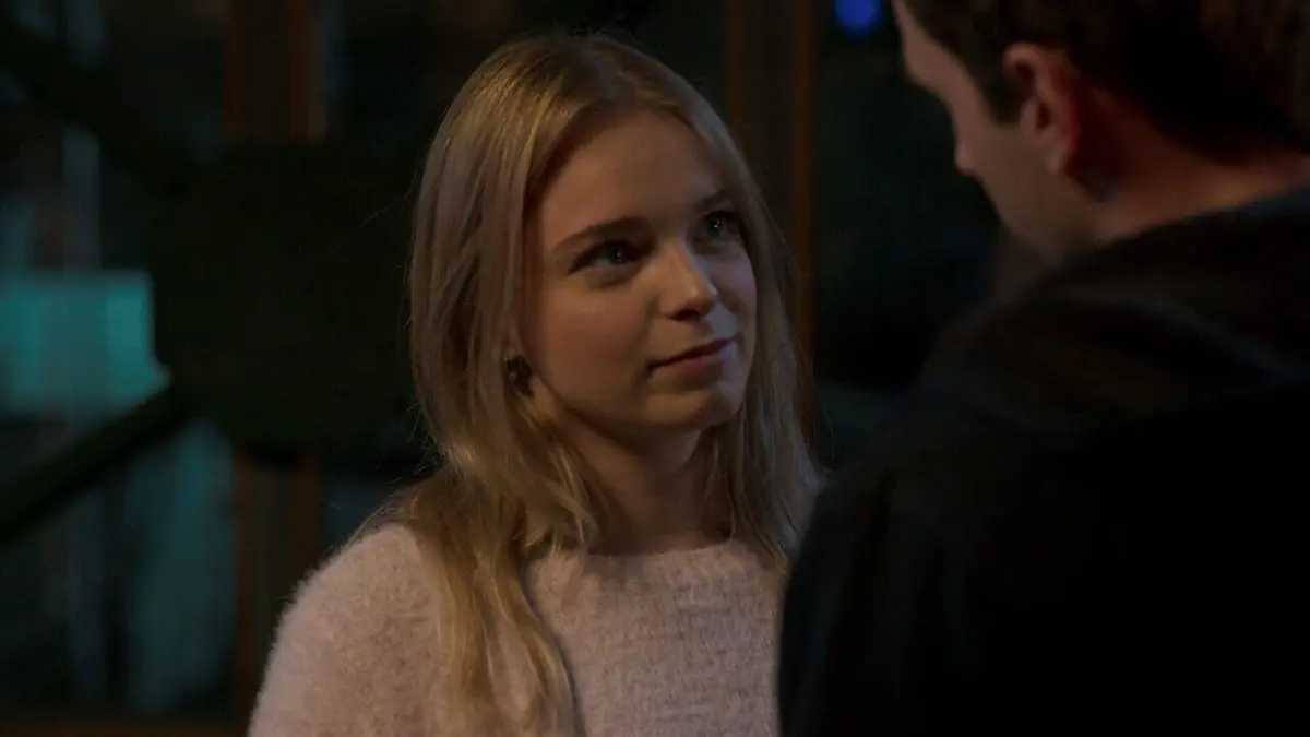 Hoodie S02E02 Le message