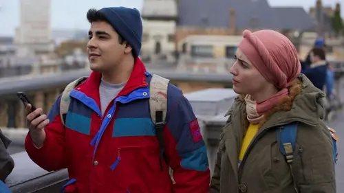 Hoodie S02E08 Prof de parkour