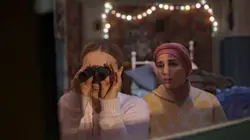 Hoodie  S02E17 La vérité sur Isa