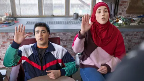 Hoodie S02E22 Cadeau de réconciliation