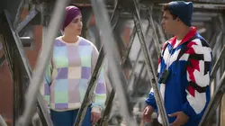 Hoodie S03E13 Hoodie est collé