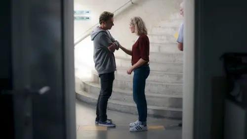 Hoodie S03E44 L'heure de vérité