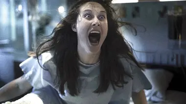 Invasion démoniaque / L'ange de la mort / Une odeur de...