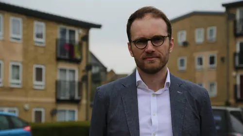 Horrorhuurders en Huisjesmelkers S04E07 Revisit