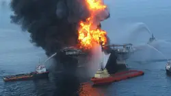 Hors de contrôle La plate-forme Deepwater Horizon