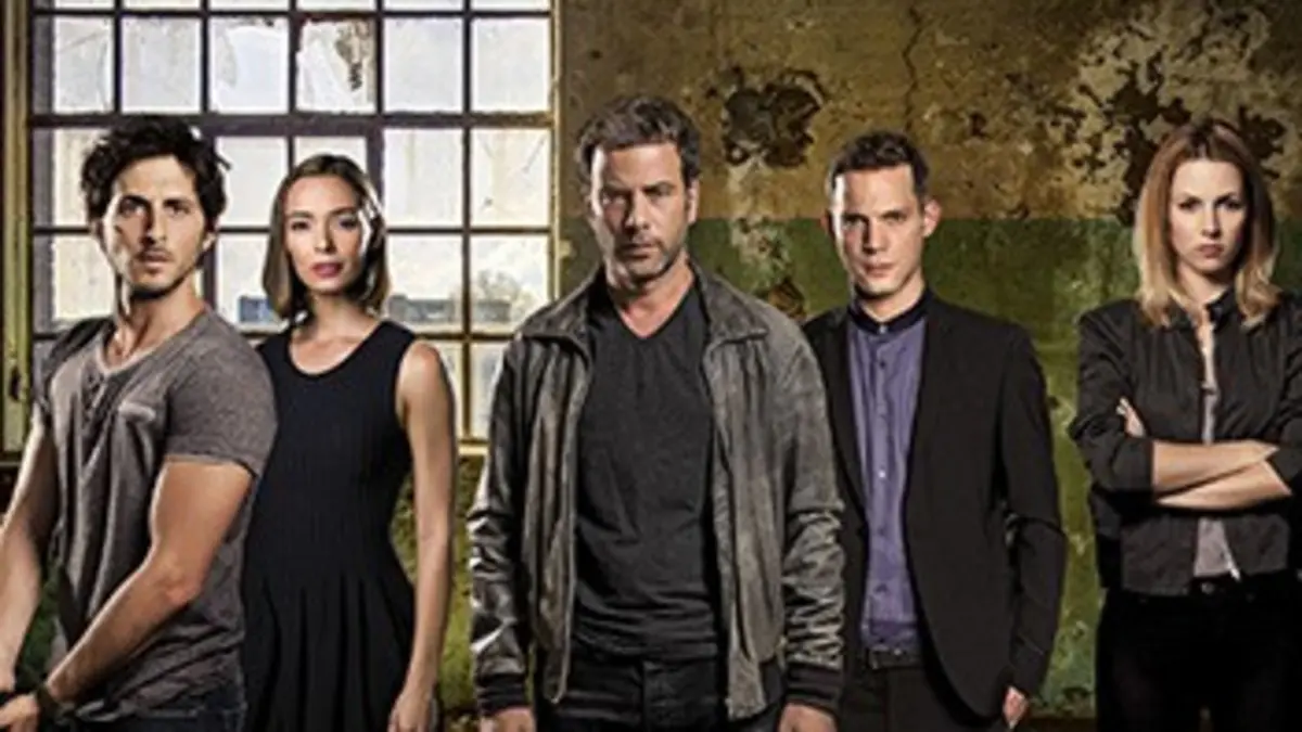 Hostages S02E01