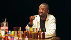 Hot Ones Thomas Ngijol devient aveugle