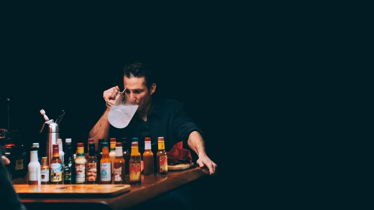 Hot Ones S04E05 Jérémy Ferrari a préféré faire Fort Boyard