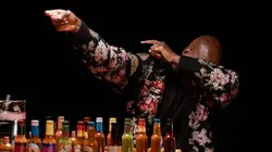 Hot Ones S02E04 Jean-Pascal Zadi, la street vs le piment