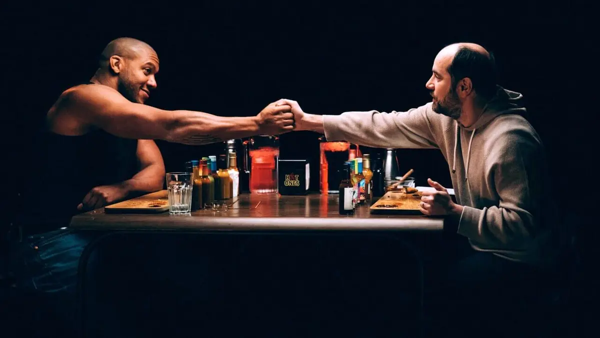 Hot Ones S03E03 Ciryl Gane se fait éteindre par Captain Lethal