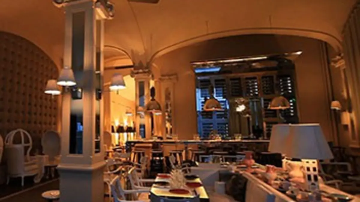 Hôtels et restos d'exception E06