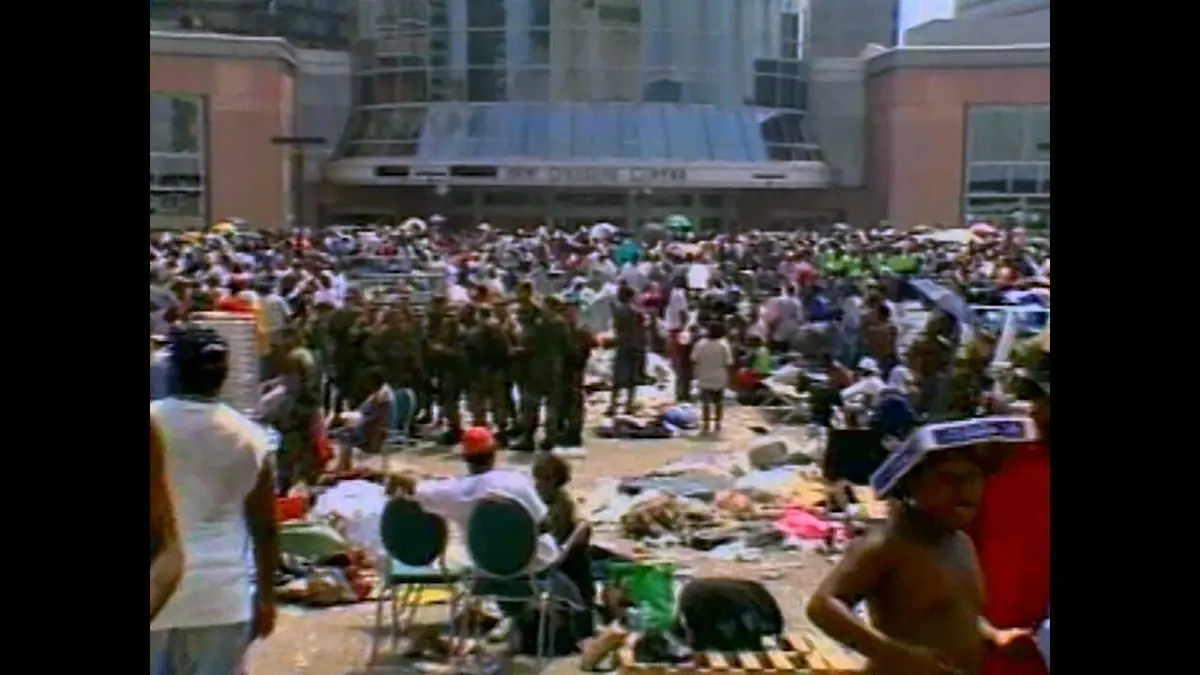 Hurricane Katrina: Race Against Time Une situation désespérée