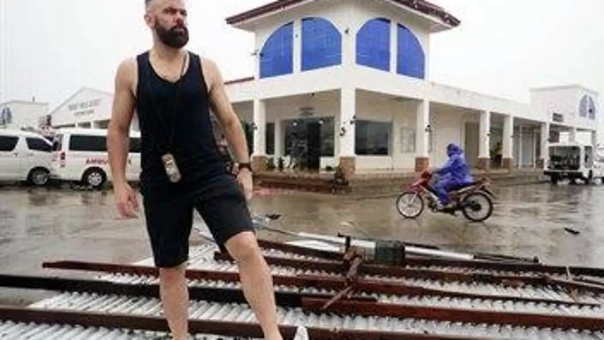 Hurricane Man S01E05 Hurricane Florence, the Carolinas, USA & Tyhpoon Mangkhut, Philippines : Part 1