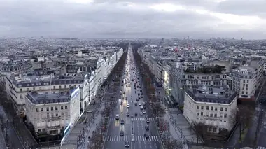 Les Champs-Elysées