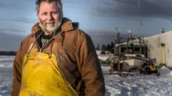 Prisonniers des glaces S01E02 Lutter pour manger