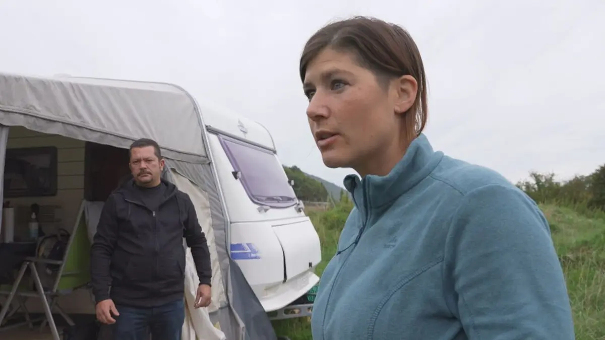 Ils construisent la maison de leurs rêves S01E01 Leur défi en famille