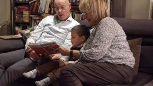 Ils font bouger les lignes S01E01 Les nouvelles parentalités