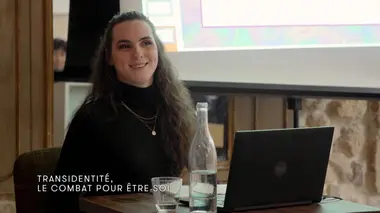 Ils font bouger les lignes S01E06 Transidentité, le combat pour être soi