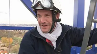 Benjamin Castaldi avec les pompiers de l'extrême