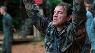 Benjamin Castaldi en stage de survie commando