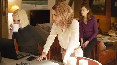 Imposters S02E09 Le monde a besoin de héros