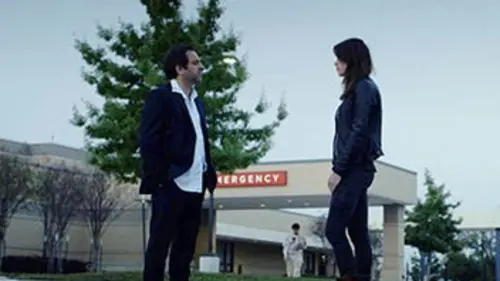 In America S01E06 La mort aux trousses