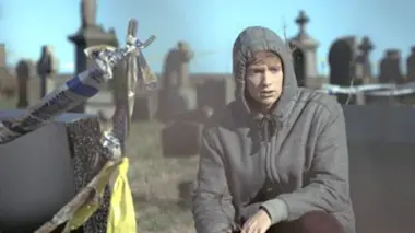 In the Flesh S01E02 Commémoration