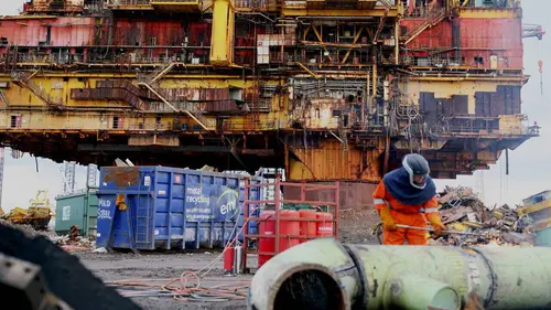 Inside : machines de titan S01E04 La plate-forme pétrolière