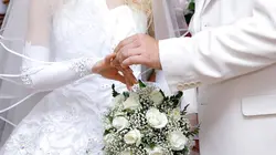 Incroyables mariages gitans  3 mariages pour des fêtes extraordinaires