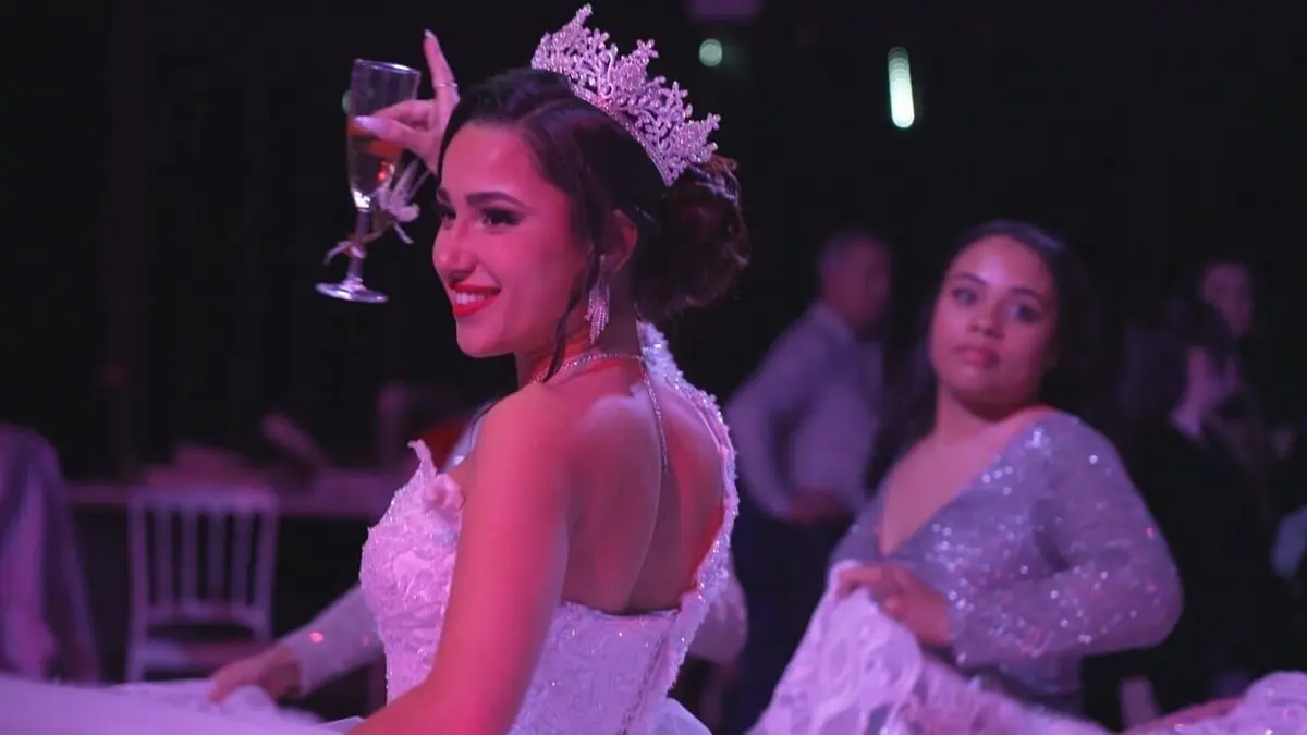 Incroyables mariages gitans Quand les jeunes filles deviennent les reines de la fête