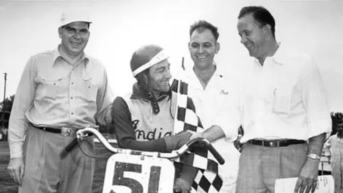 Indian : Les maîtres du flat-track