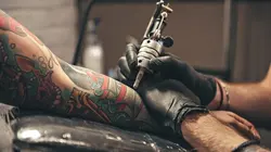 Ink Master : le meilleur tatoueur Au coude à coude en streaming