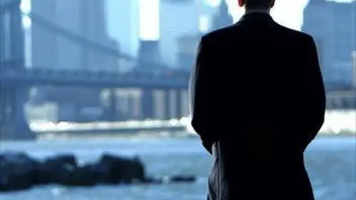 Inside E02 Agent infiltré