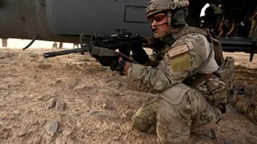 Inside soldats-secouristes E03 Dans le feu de l'action