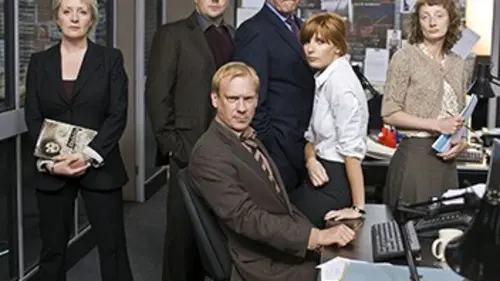 Insoupçonnable 2 : le dahlia rouge