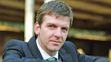 Quatre enterrements et un mariage