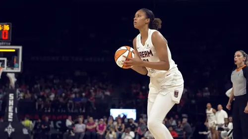 Intérieur sport S17E03 She Has a Dream