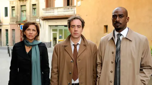 Interpol S02E01 Double jeu