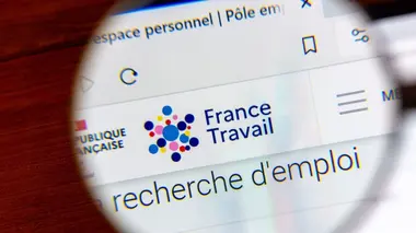 Exclus du chômage : un avenir en suspens