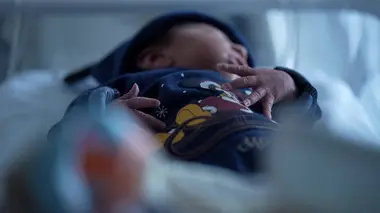 Accoucher, le mal des mères / La malédiction des étoiles