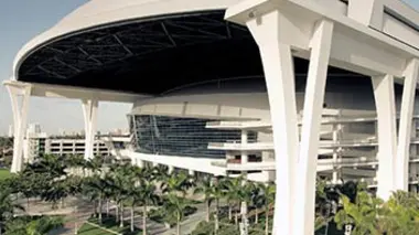 Le stade Marlins Park à Miami